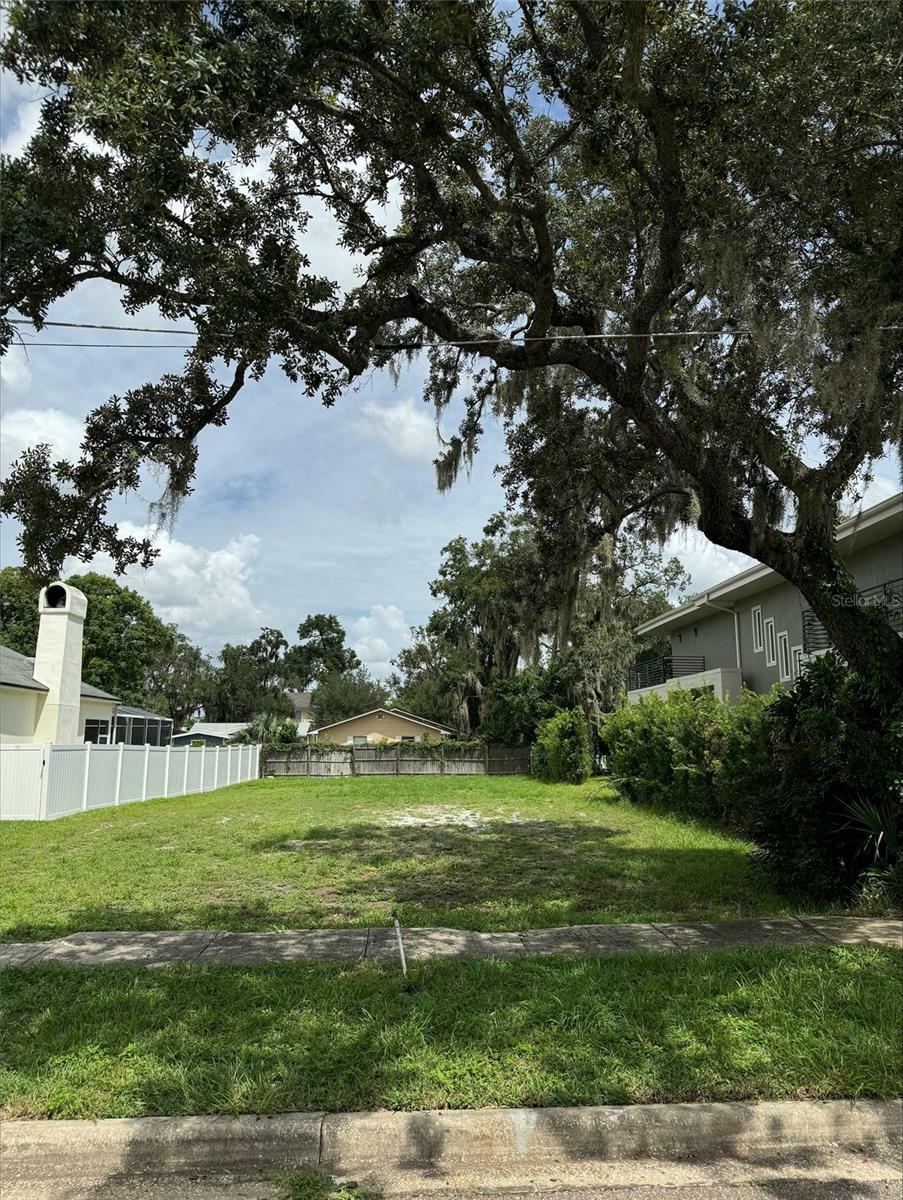 Property Photo:  443 Carolina Avenue  FL 32789 