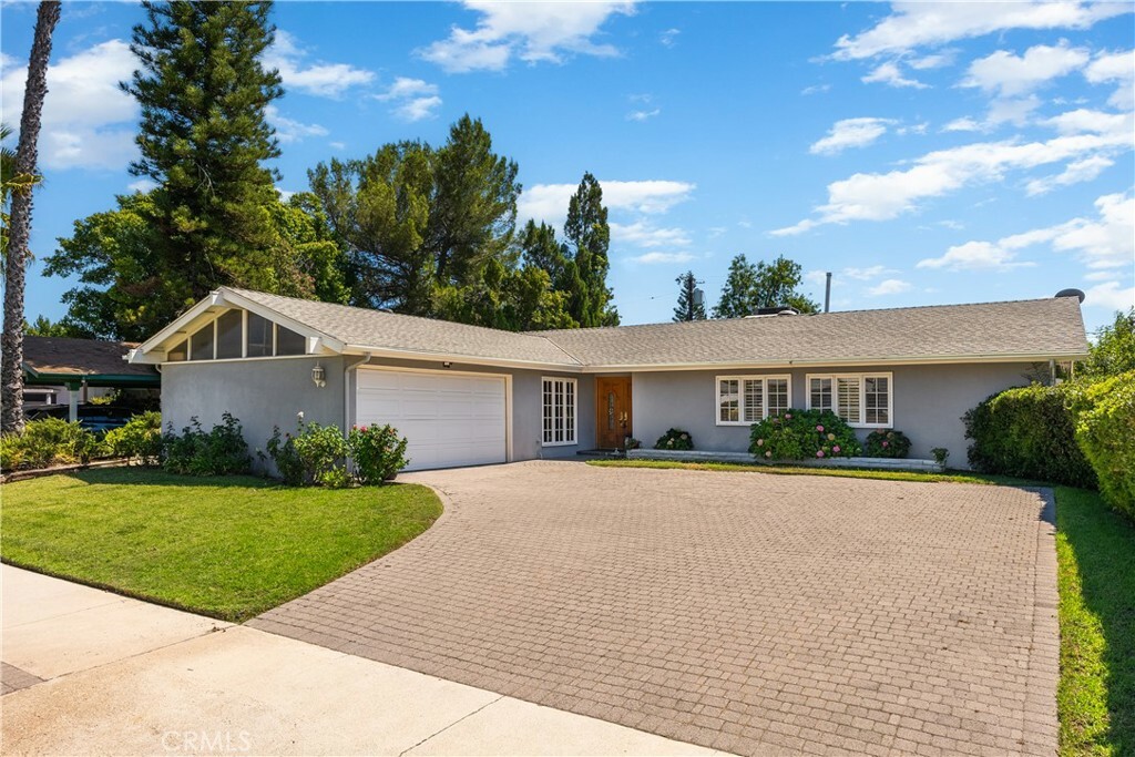 Property Photo:  17122 Armstead Street  CA 91344 