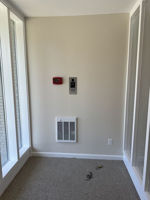 Property Photo:  85 Lowell Street 9  MA 01960 