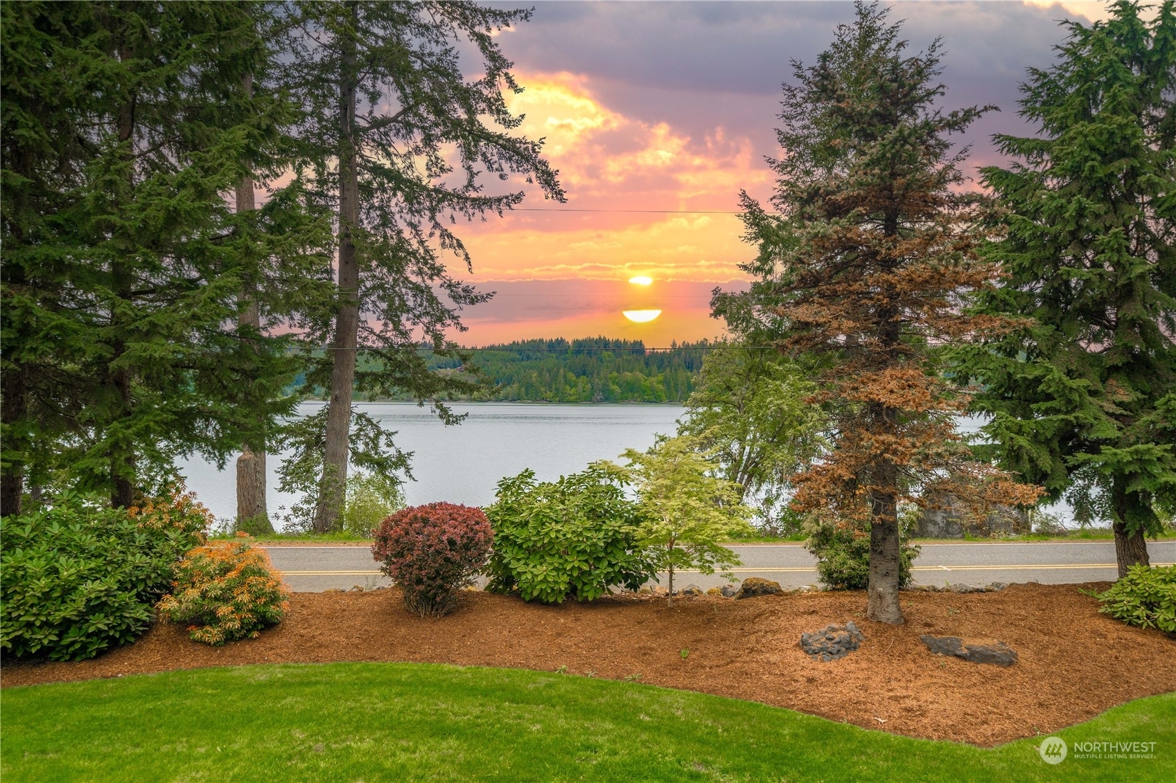 Property Photo:  6006  Oyster Bay Road NW  WA 98502 