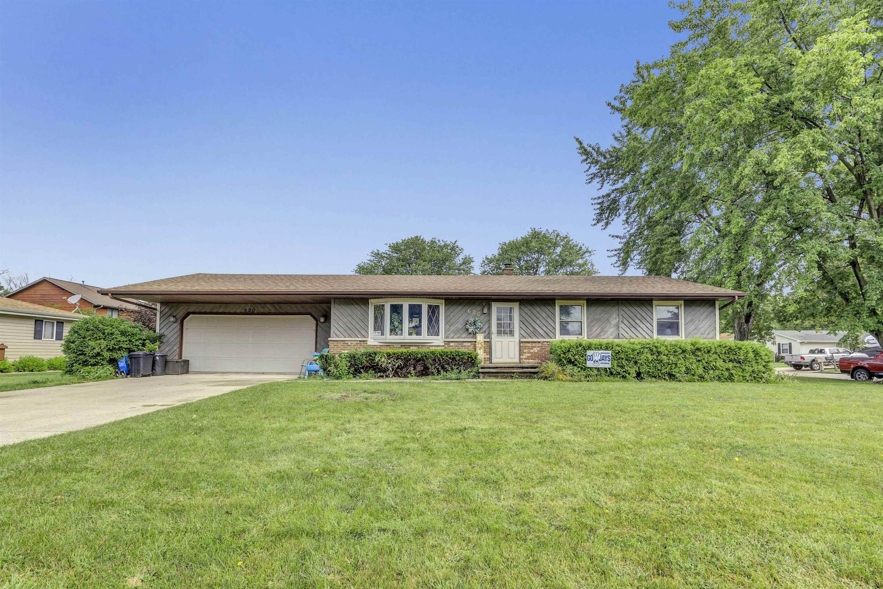 Property Photo:  620 Karen Drive  WI 54952 