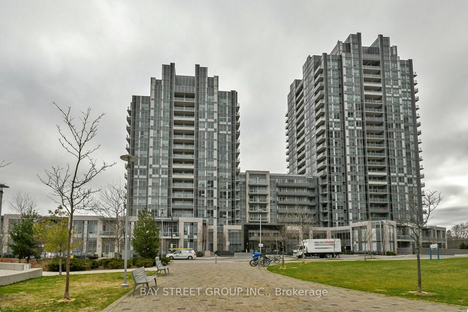 Property Photo:  120 Harrison Garden Blvd 316  ON M2N 0C2 