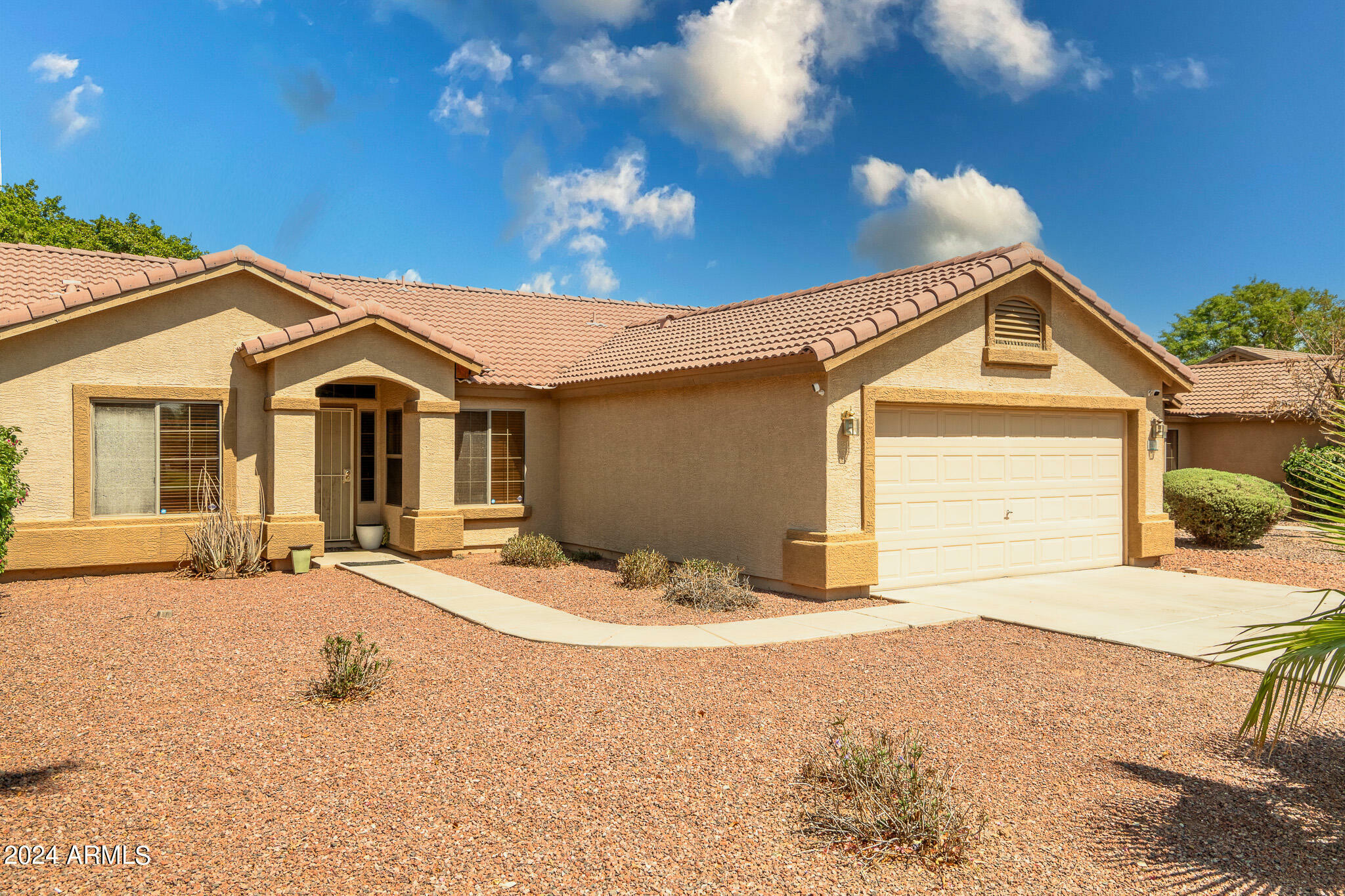 Property Photo:  8030 W Hammond Lane  AZ 85043 