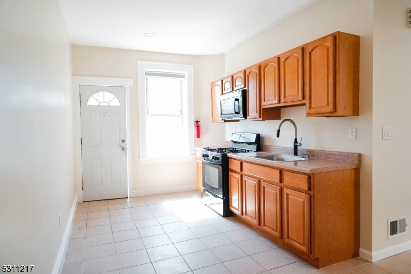 Property Photo:  355 Nesbit Ter  NJ 07111 