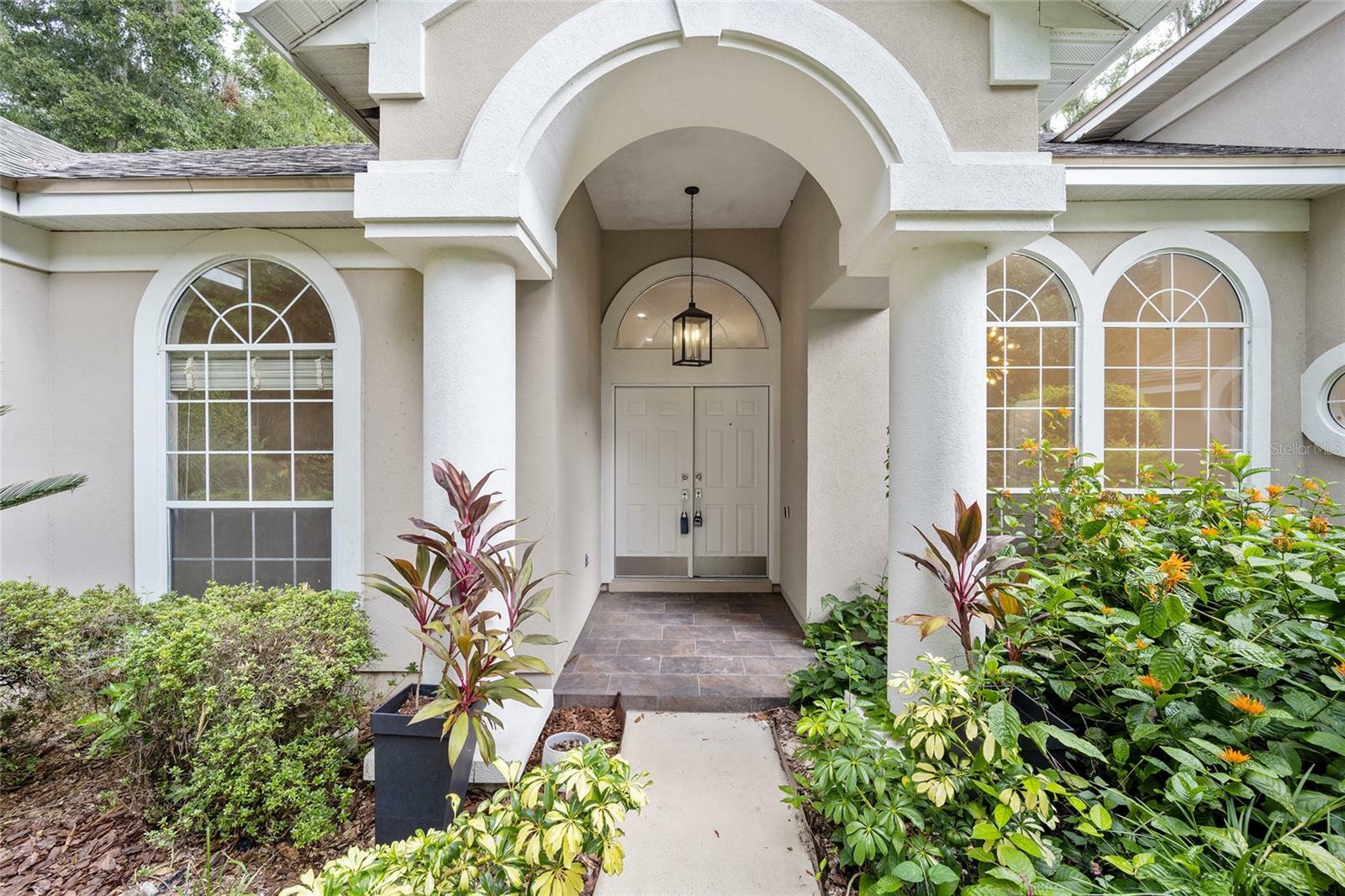 Property Photo: 9330 SW 46th Place FL 32608