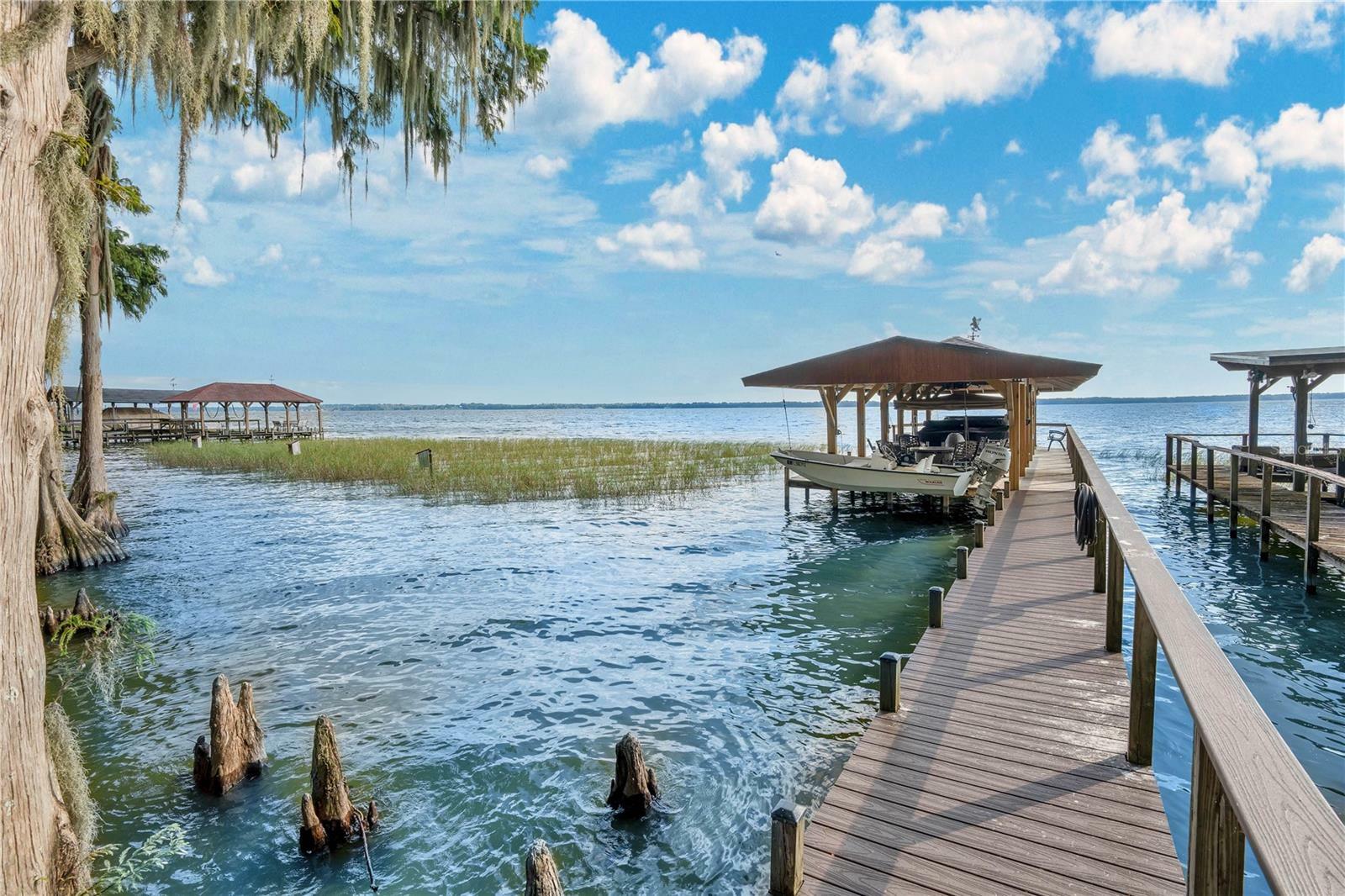 Property Photo:  30125 Johnsons Point Road  FL 34748 