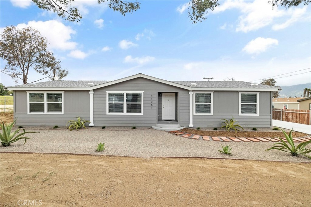 Property Photo:  28305 Connecticut  CA 92587 