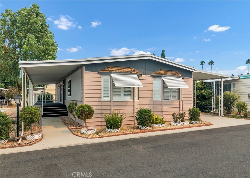 Property Photo:  5001 W Florida Avenue 22  CA 92545 