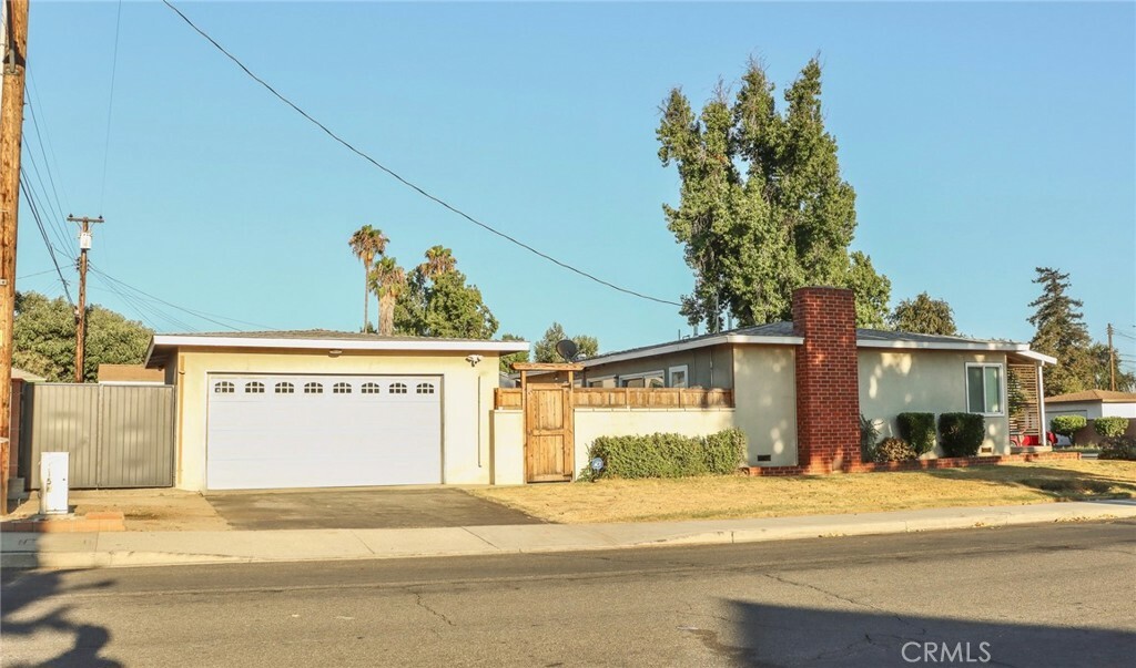 Property Photo:  1405 Farrell Avenue  CA 91767 