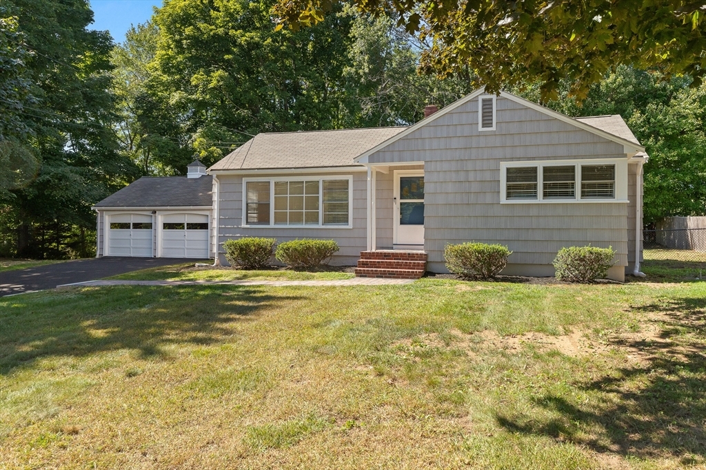 Property Photo:  47 Elm St  MA 01833 