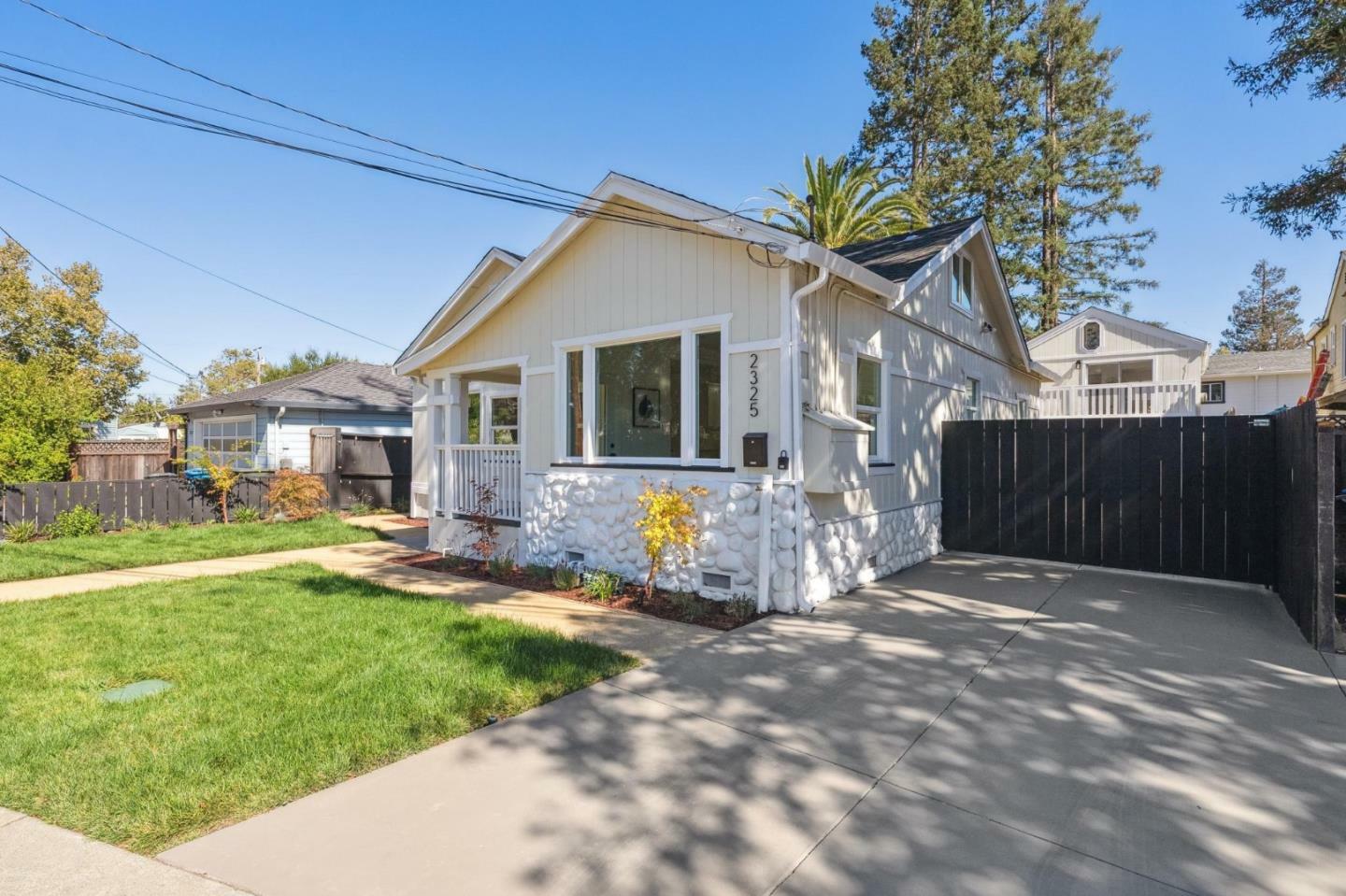 Property Photo:  2325 Jefferson Avenue  CA 94062 