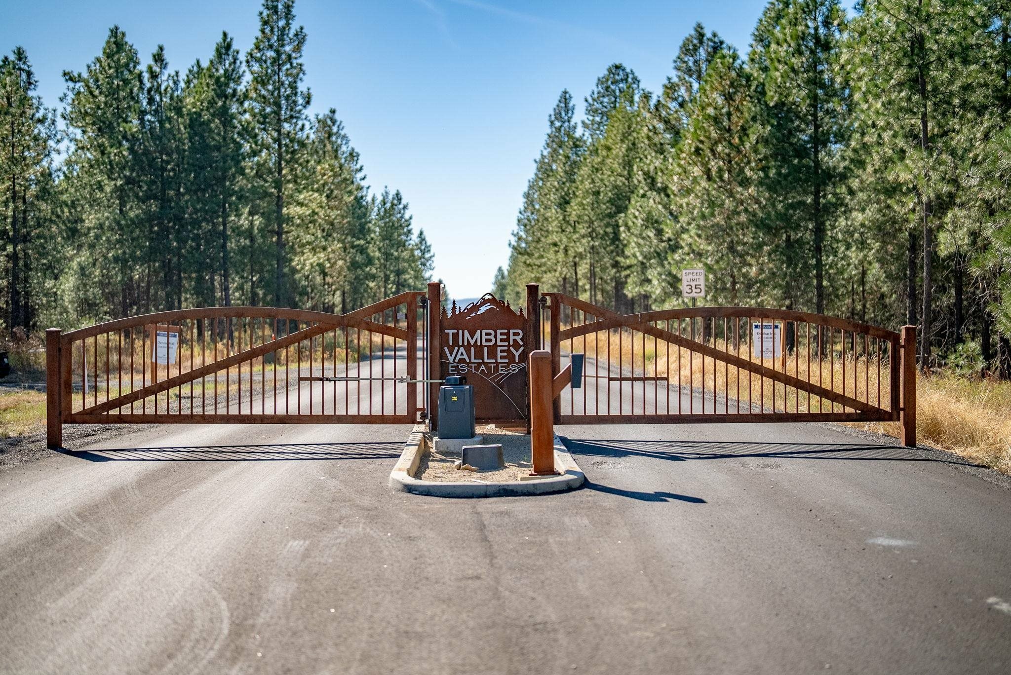 Property Photo:  Nka W Slaton Ln Lot 19  WA 99006 