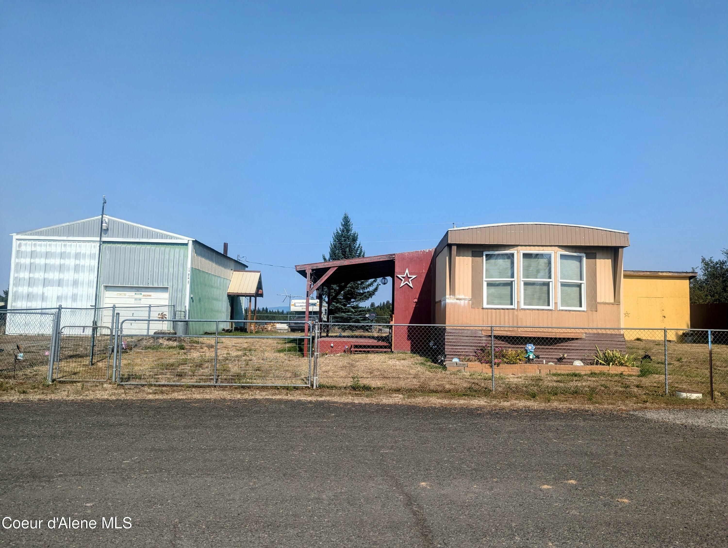 Property Photo:  93 W 9th Street  ID 83830 