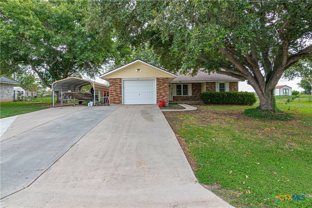 Property Photo:  160 Tanglewood Drive  TX 78155 