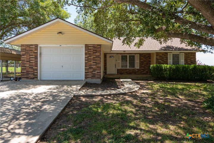 160 Tanglewood Drive  Seguin TX 78155 photo