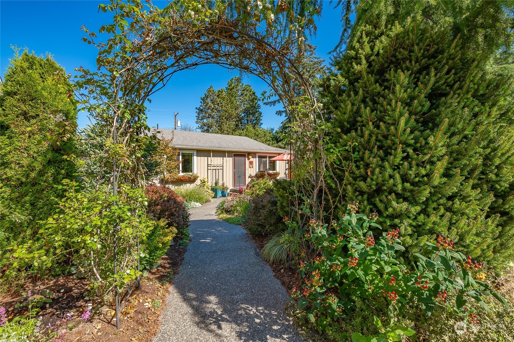 Property Photo:  511 Cowgill Avenue  WA 98225 