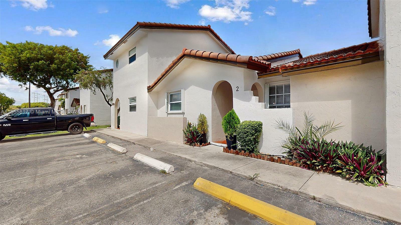 Property Photo:  13569 SW 62nd St 94  FL 33183 