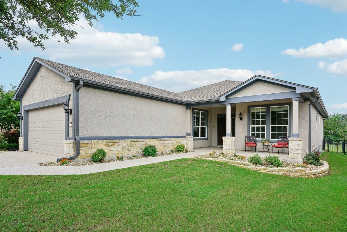 Property Photo:  207 Trinity Lane  TX 78633 