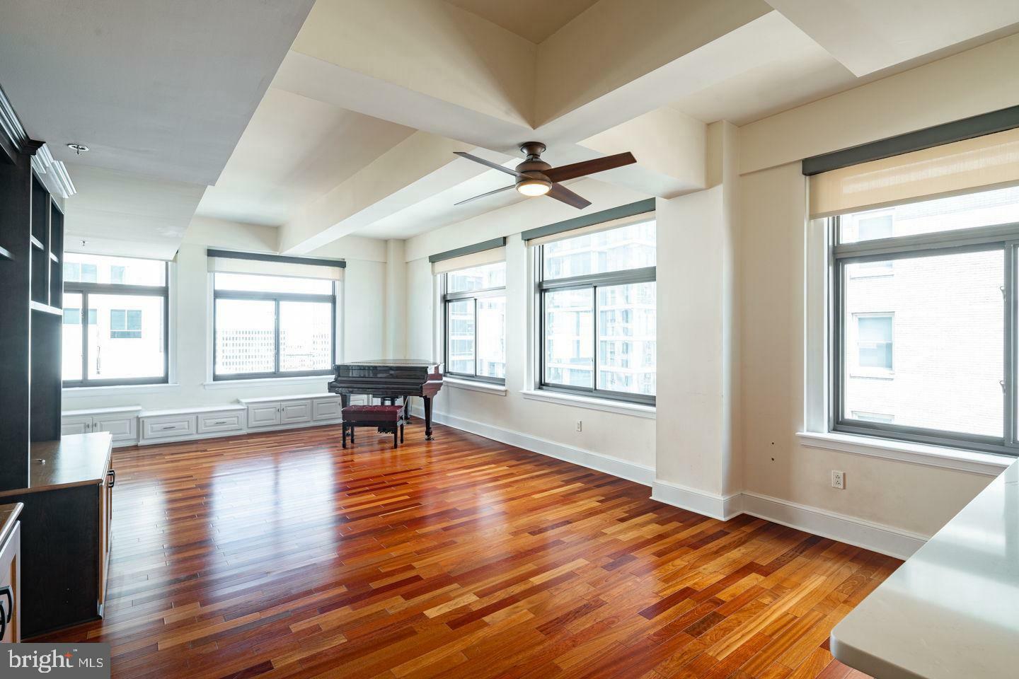 Property Photo:  1500 Chestnut Street 20G  PA 19102 