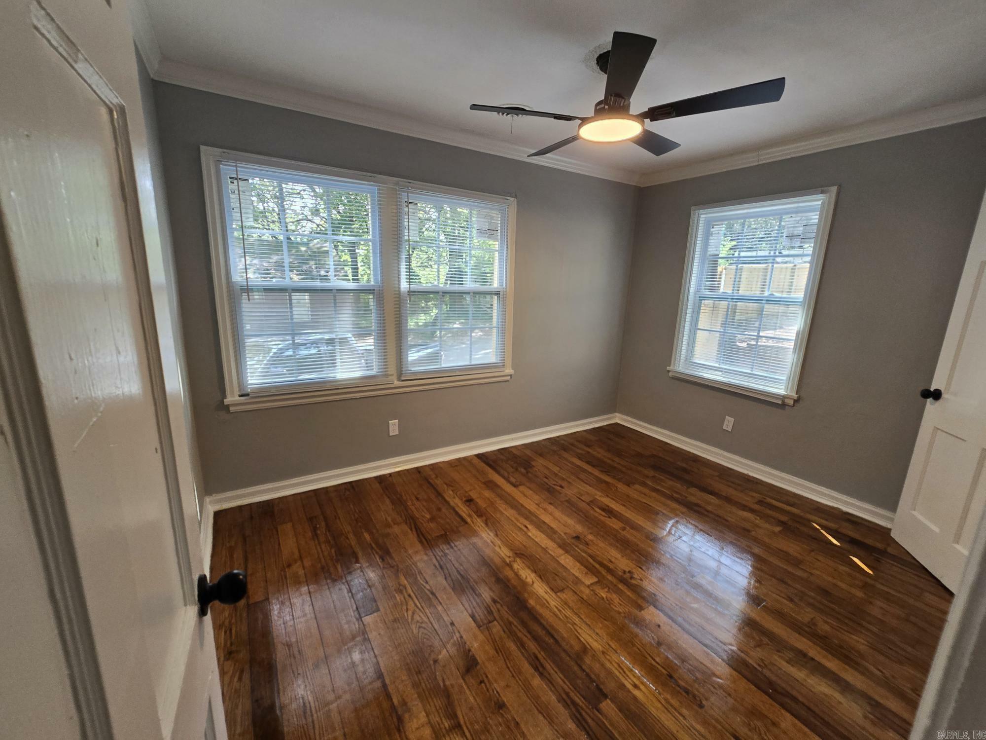 Property Photo:  2410 S Harrison Street  AR 72204 