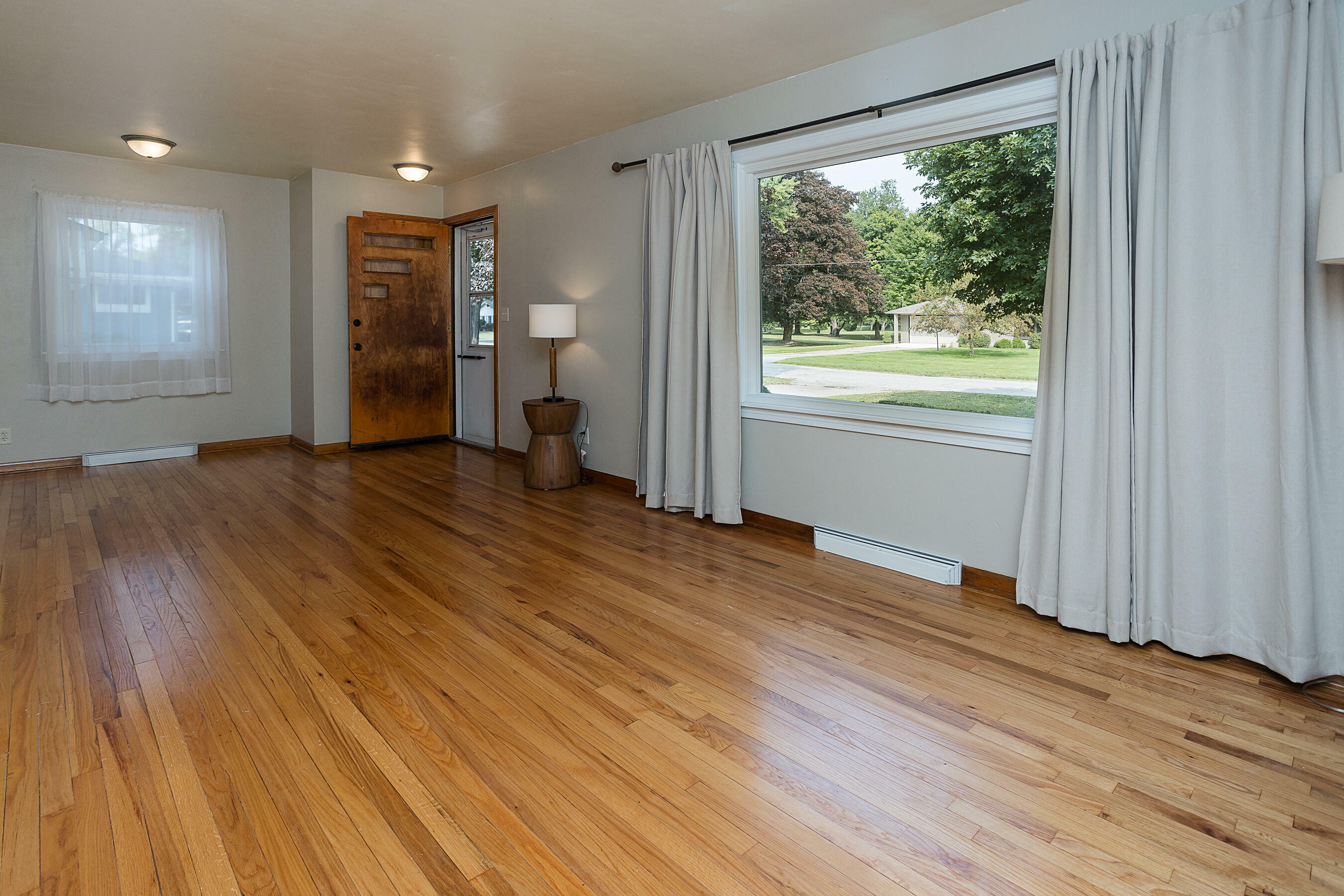 Property Photo:  150 Country Club Drive  IN 46350 