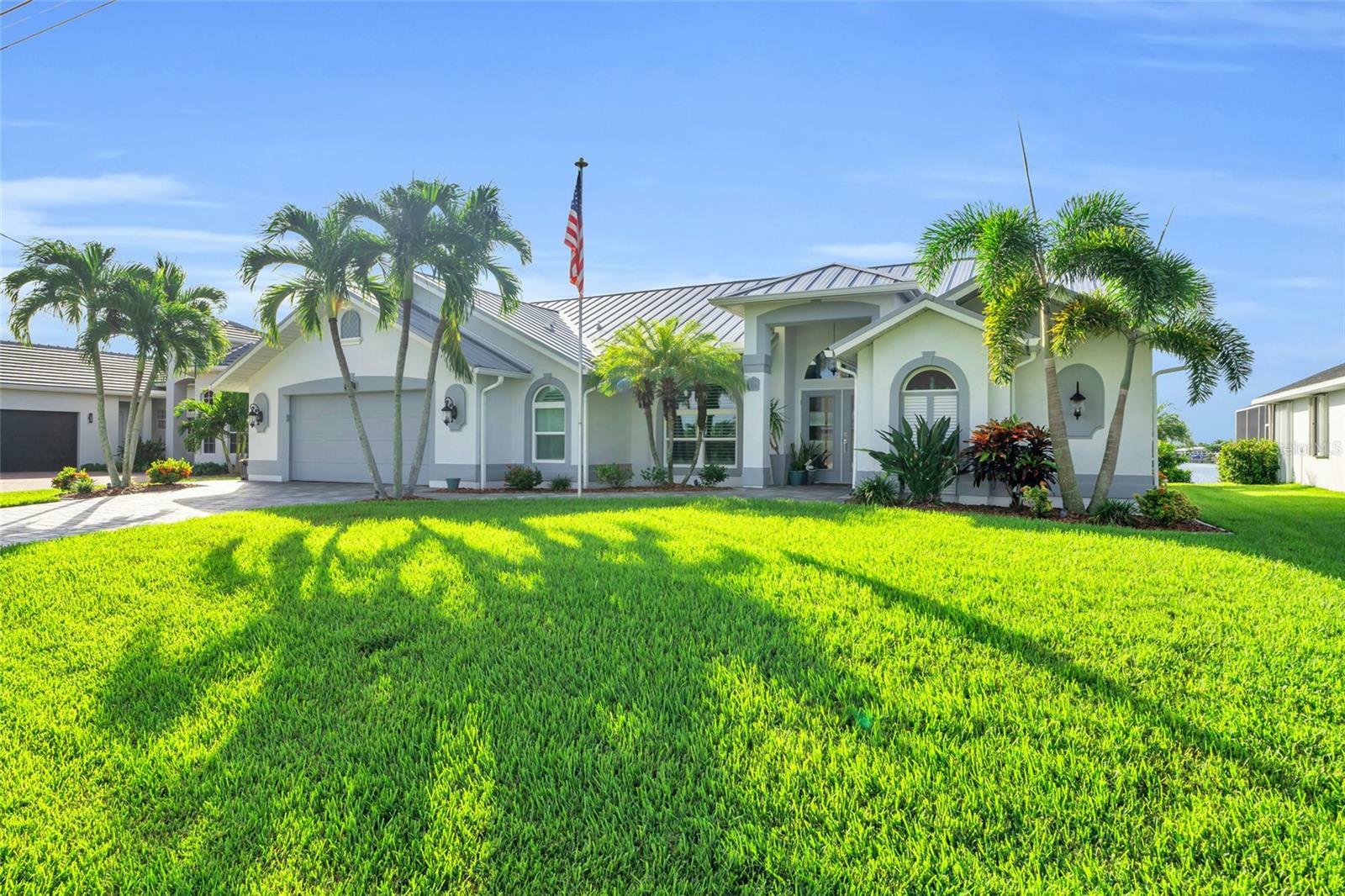 Property Photo:  2822 SW 30th Street  FL 33914 