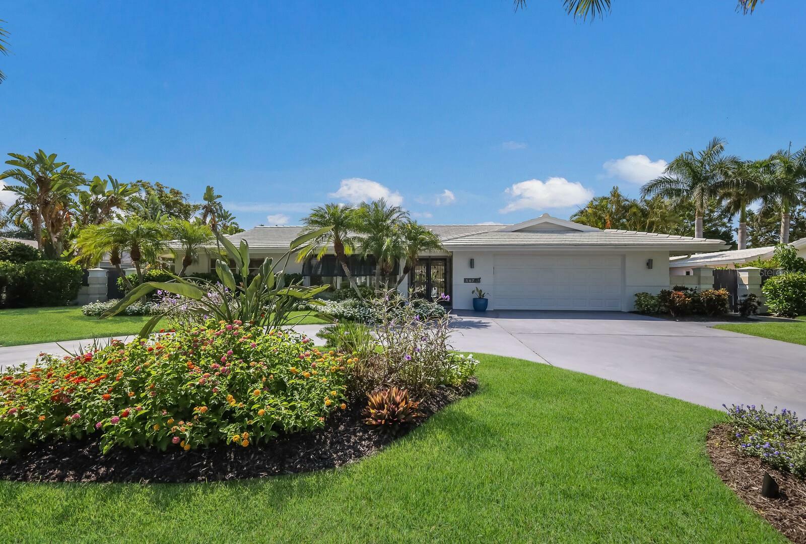 Property Photo:  567 Bird Key Drive  FL 34236 