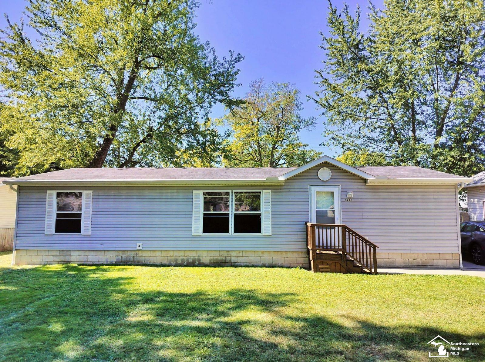 Property Photo:  3270 Beechwood Street  MI 48162 