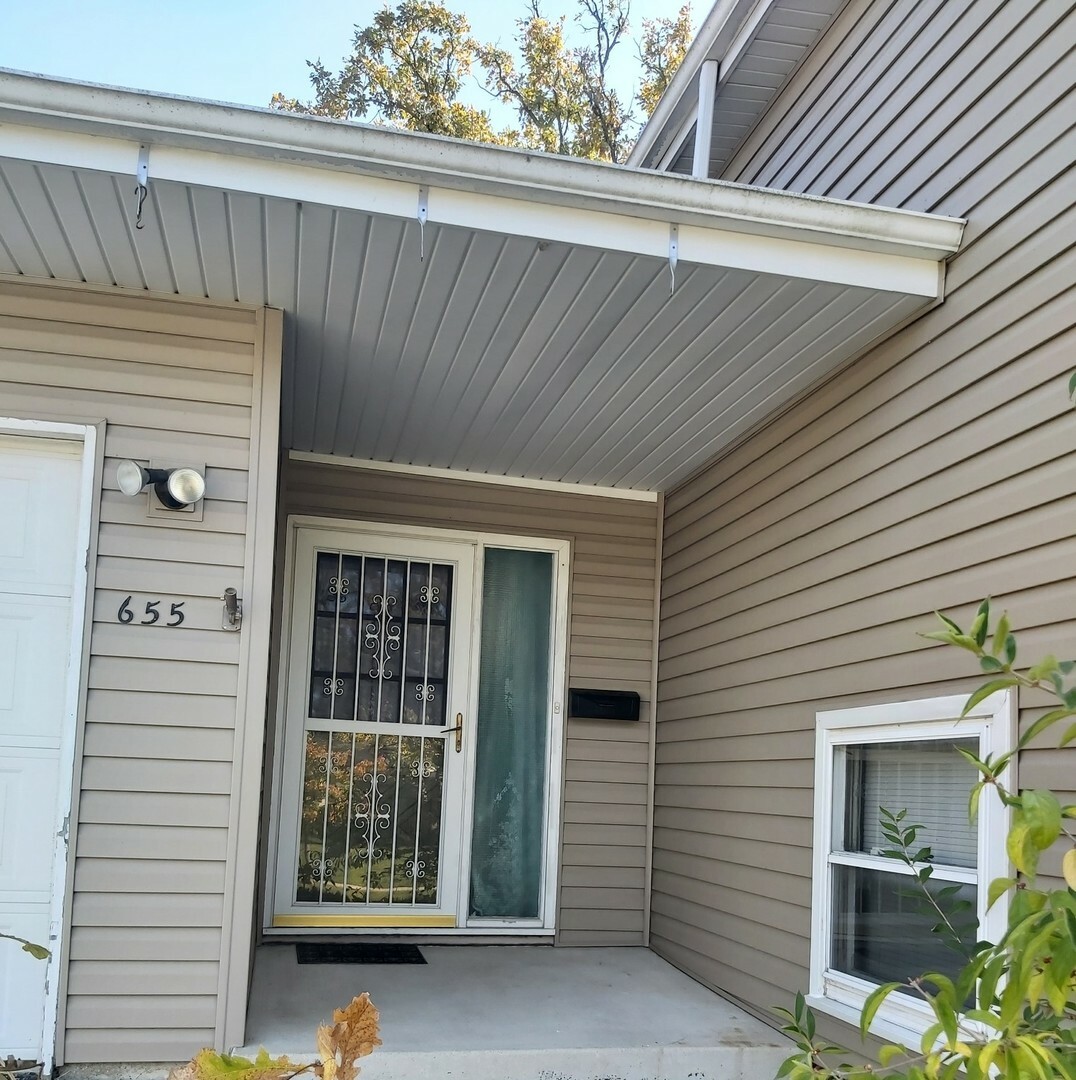 Property Photo:  655 Sullivan Lane  IL 60484 