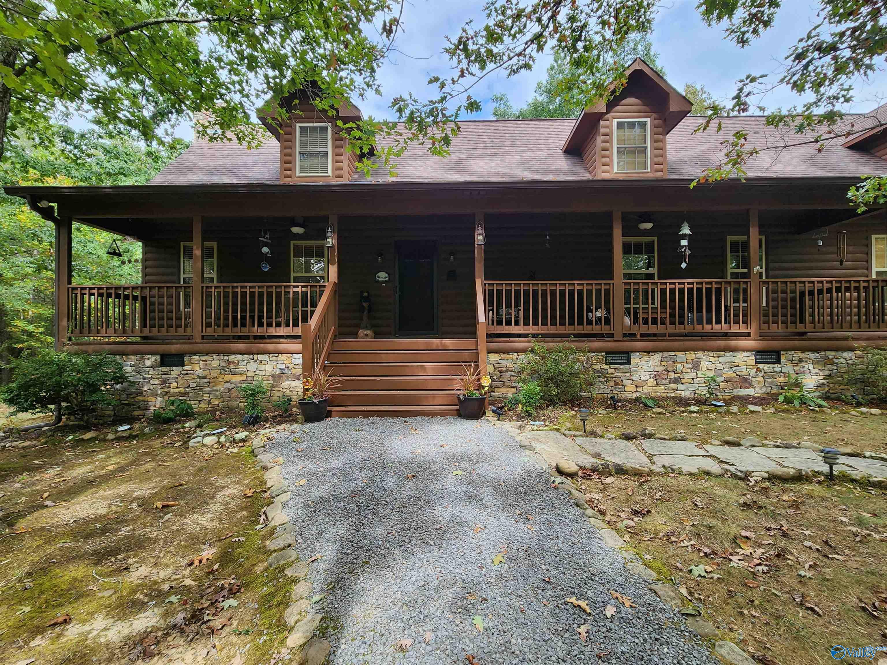 Property Photo:  1392 County Road 106  AL 35984 