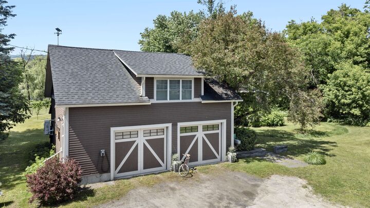 Property Photo: 5 Healy Court VT 05676