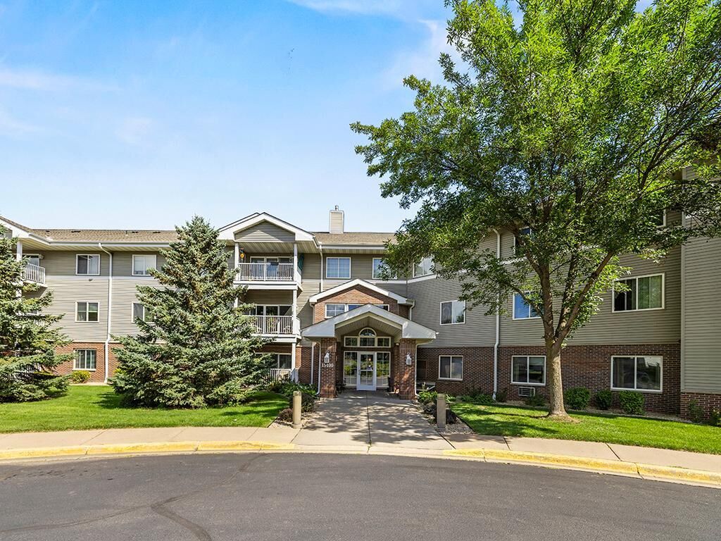 Property Photo:  15400 Chippendale Avenue W 205  MN 55068 