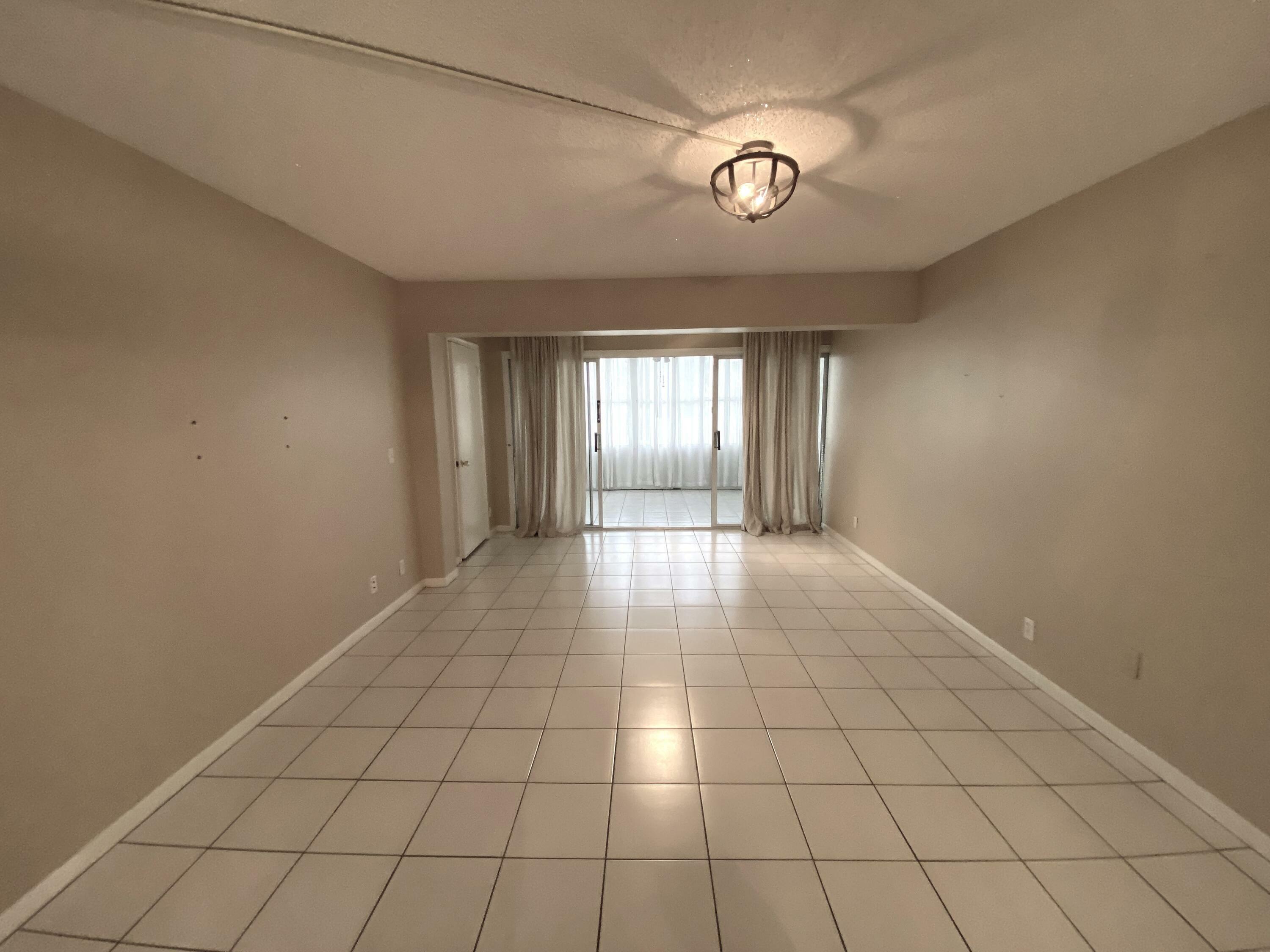 Property Photo:  2411 Papaya Drive 101  FL 33445 