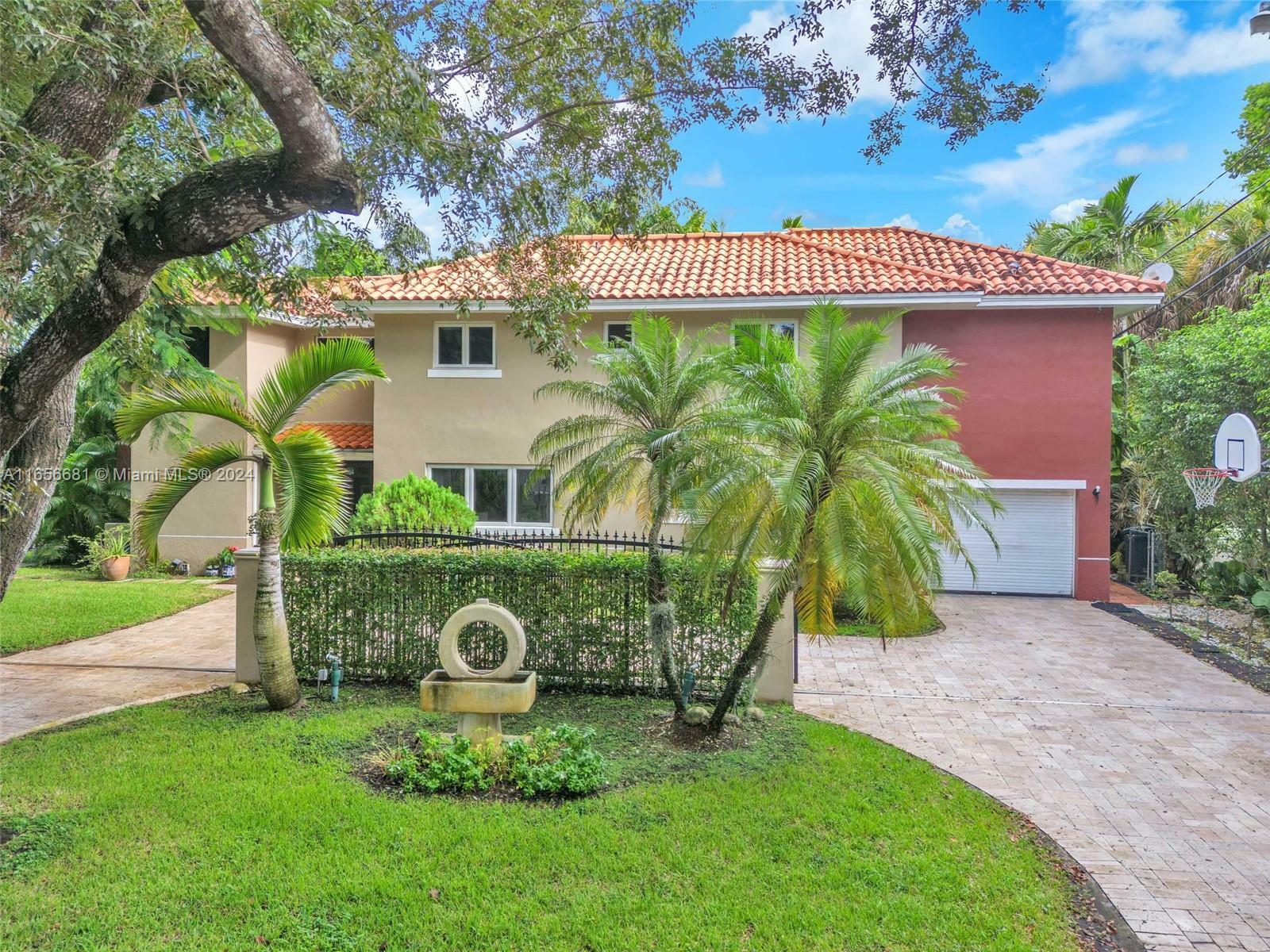 Property Photo:  1543 Dorado Ave  FL 33146 