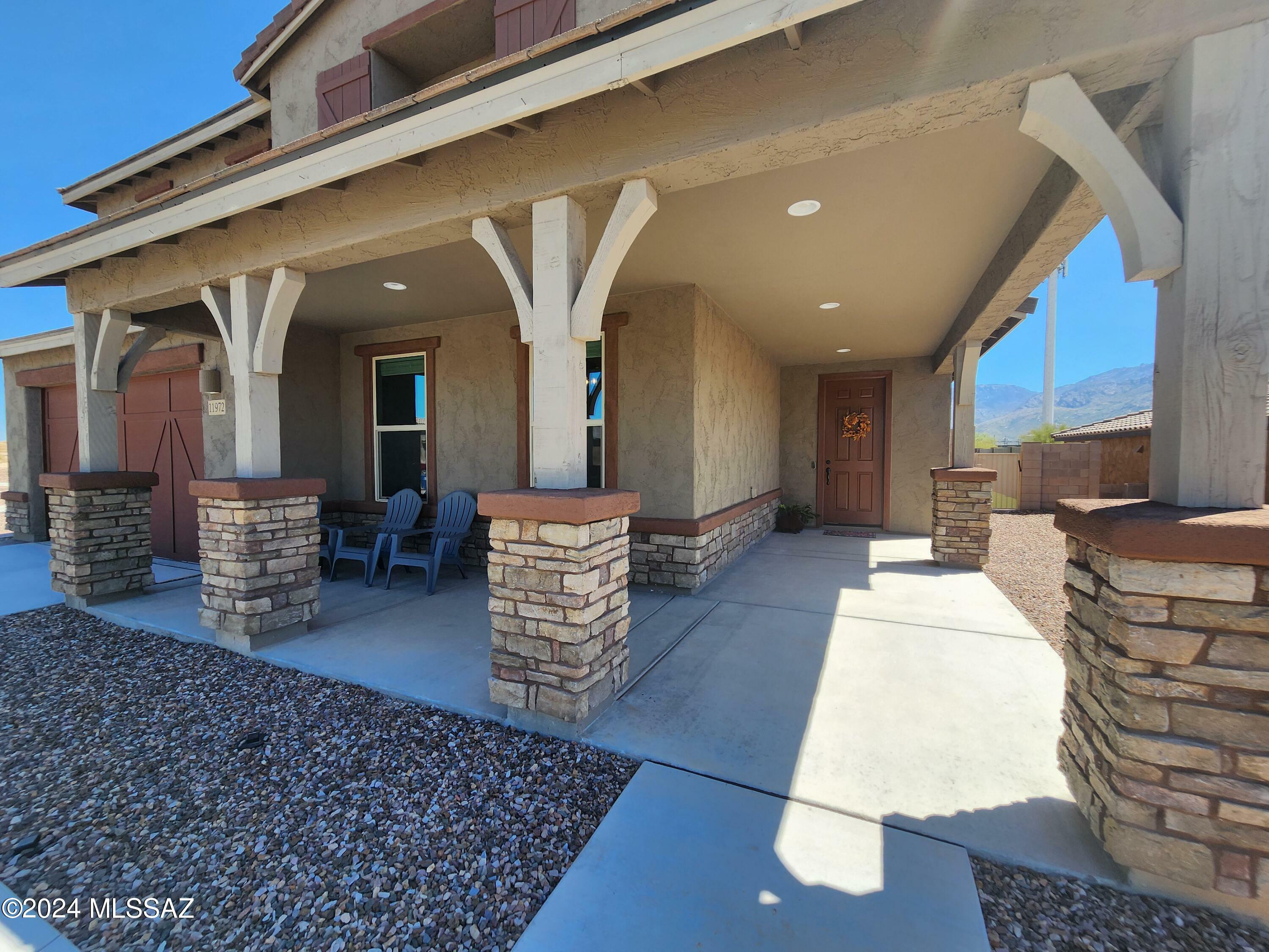 Property Photo:  11972 N Silver Village Place  AZ 85737 