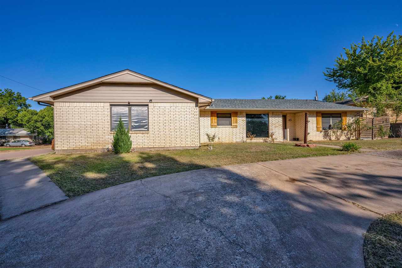 Property Photo:  23 NW 57th  OK 73505 