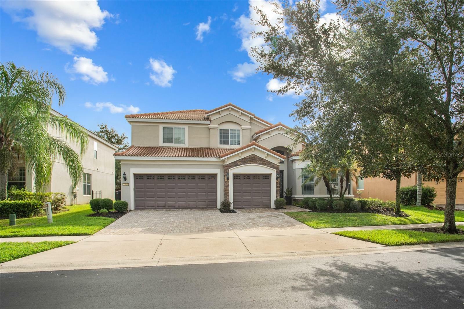 Property Photo:  2815 Valeria Rose Way  FL 34761 