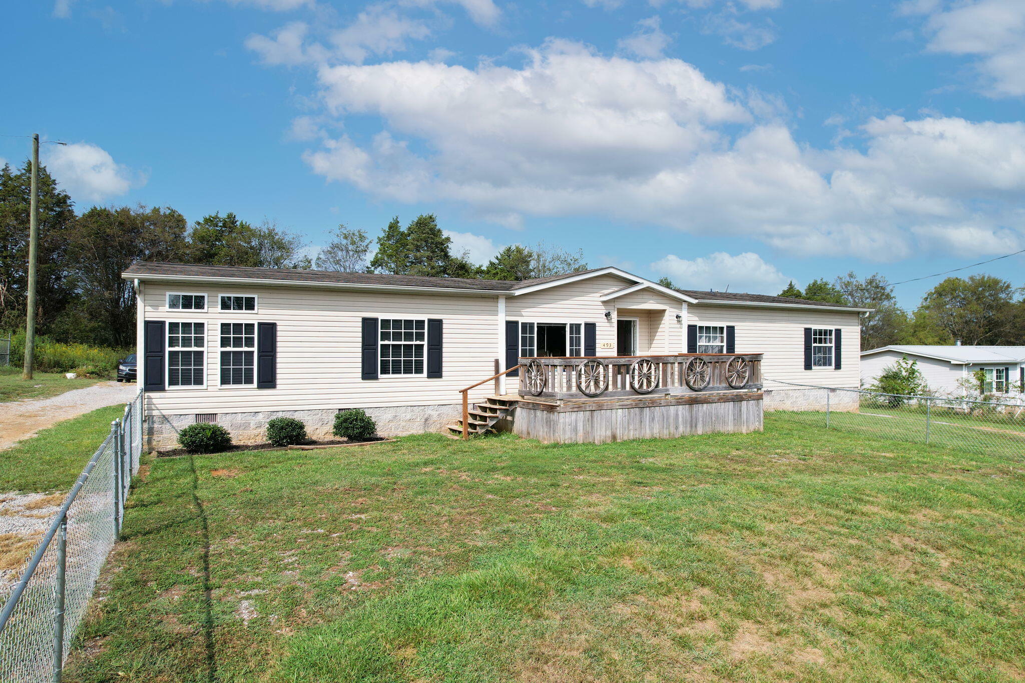 Property Photo:  493 McCroskey Street  TN 37329 