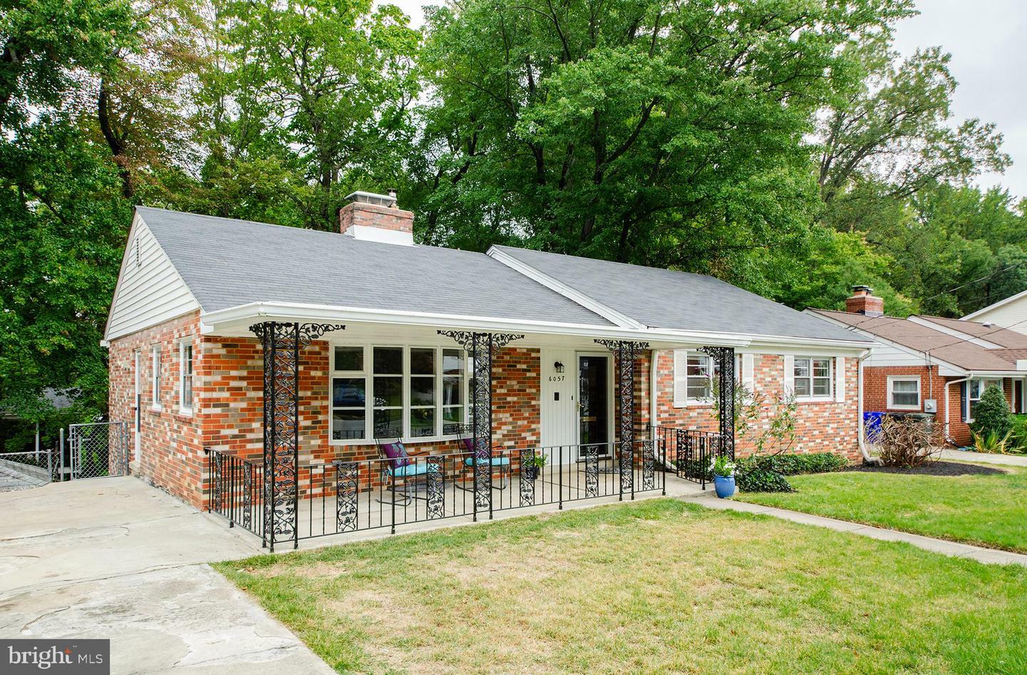 Property Photo: 6057 6th Street N VA 22203