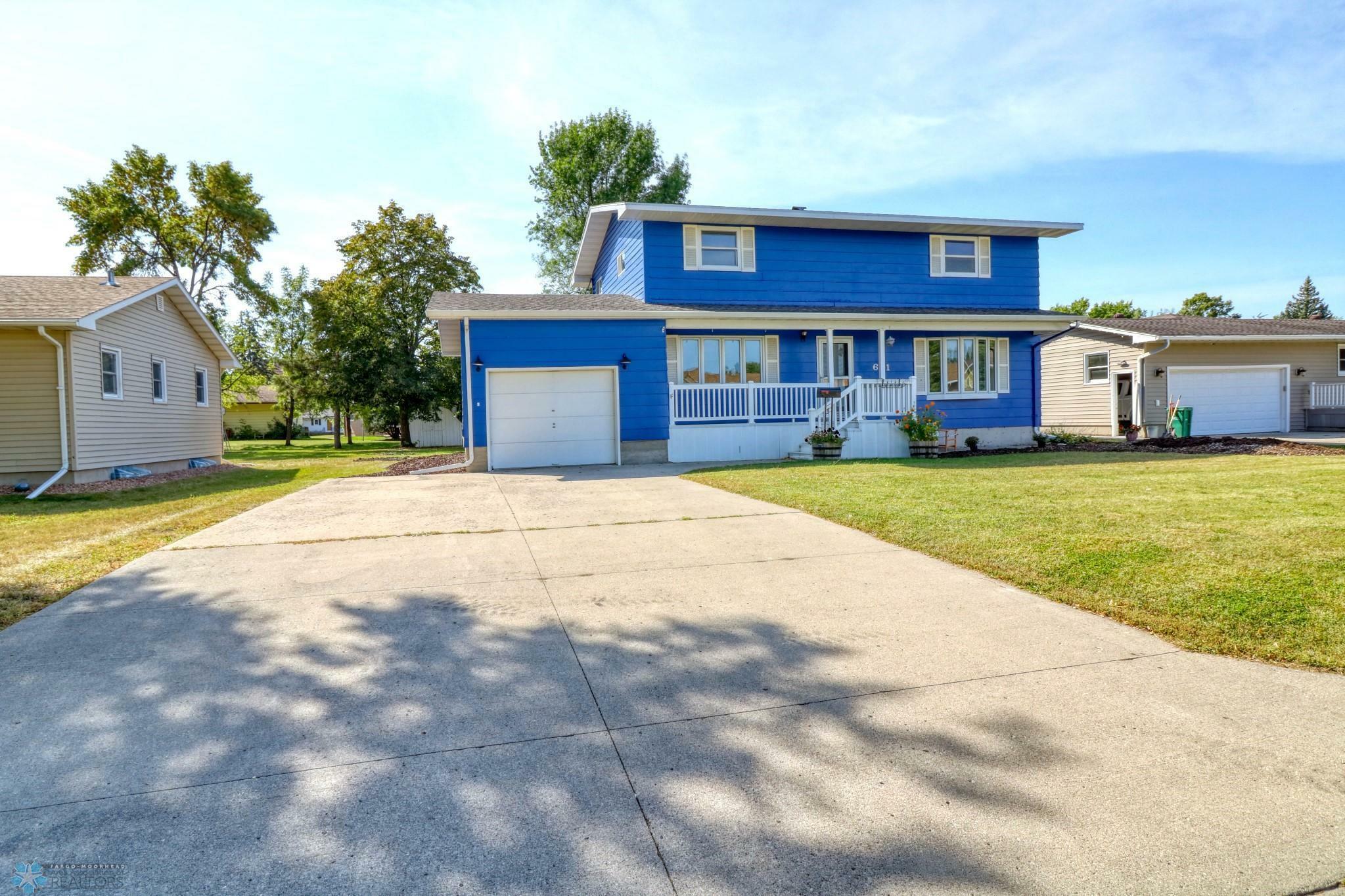 Property Photo:  611 15th Avenue N  ND 58075 