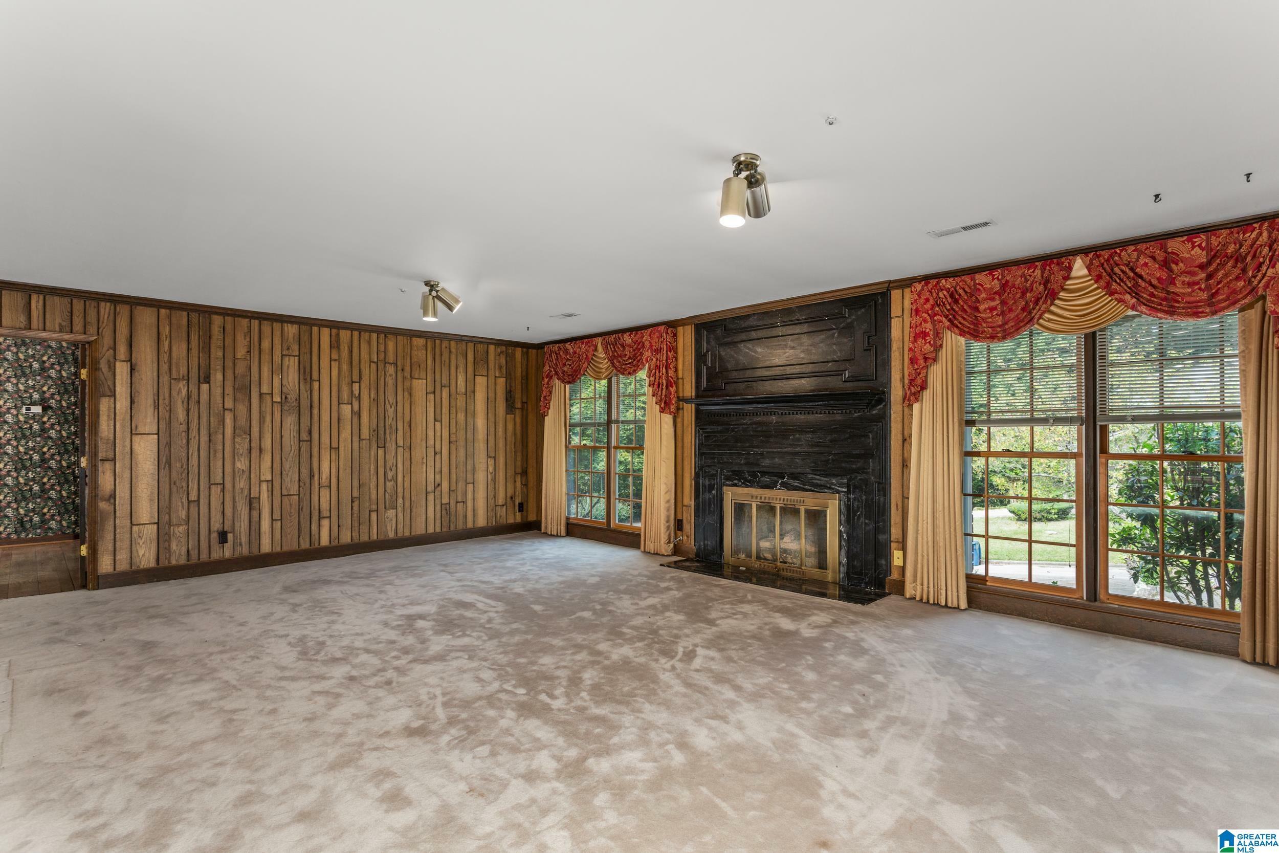 Property Photo:  1517 Hickory Lane  AL 36207 