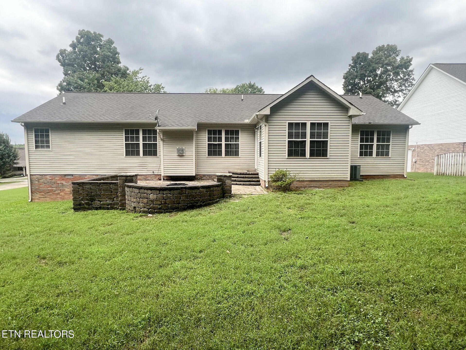 Property Photo:  127 Hartford Village Way  TN 37763 