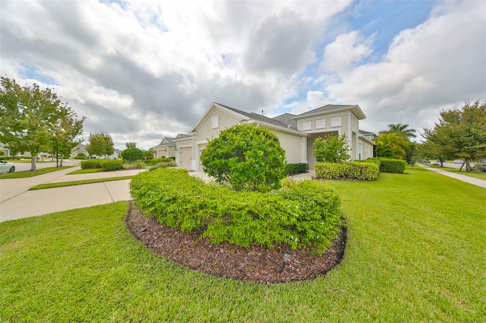 Property Photo:  7329 Parkshore Drive  FL 33572 