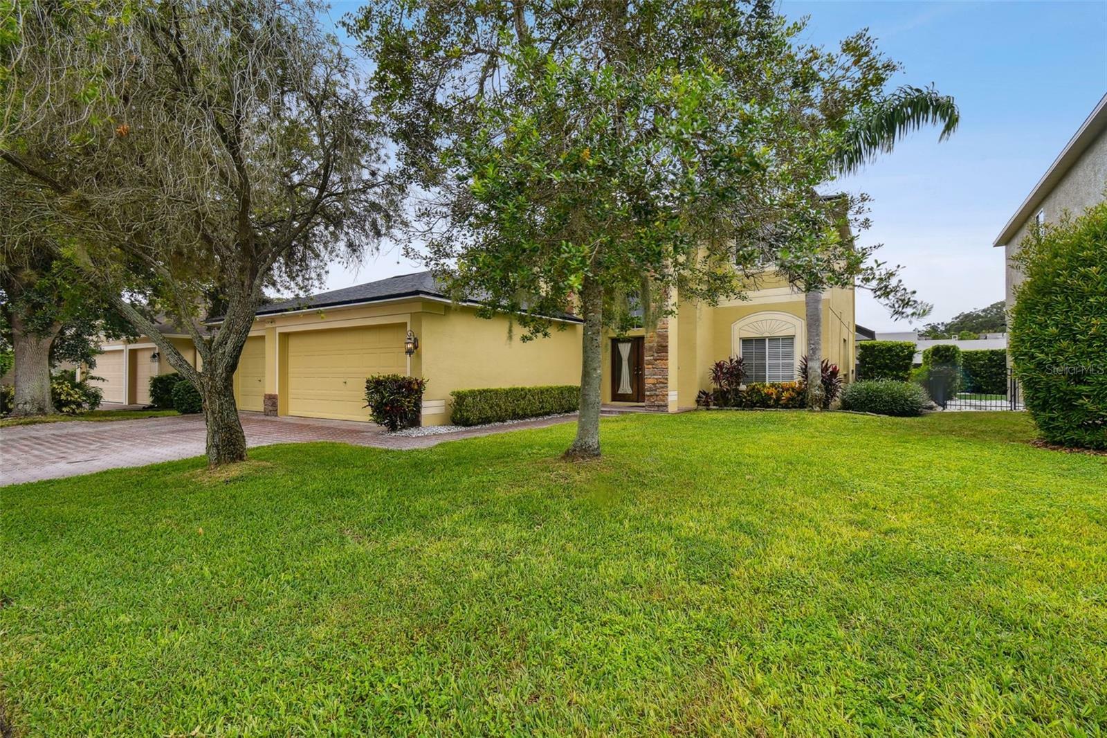 Property Photo:  1545 Regal Mist Loop  FL 34655 