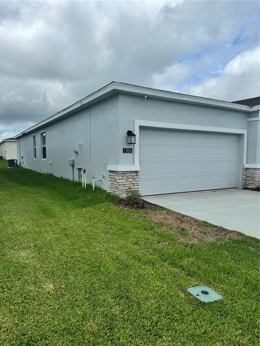 Property Photo:  1306 Diego Terrace  FL 33884 