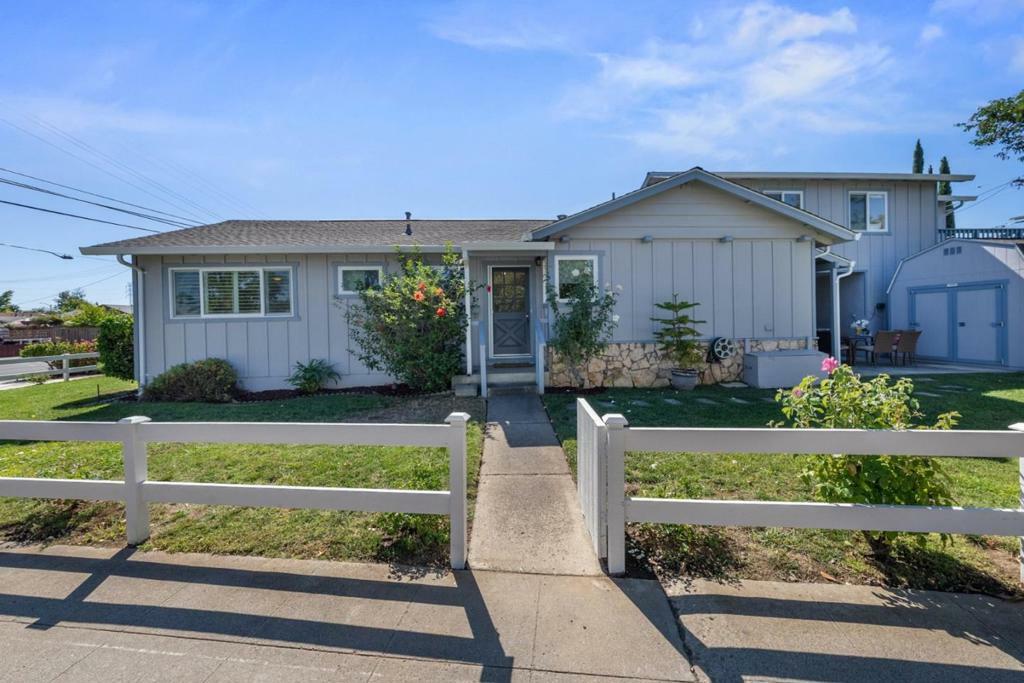 Property Photo:  1742 Ewer Drive  CA 95124 