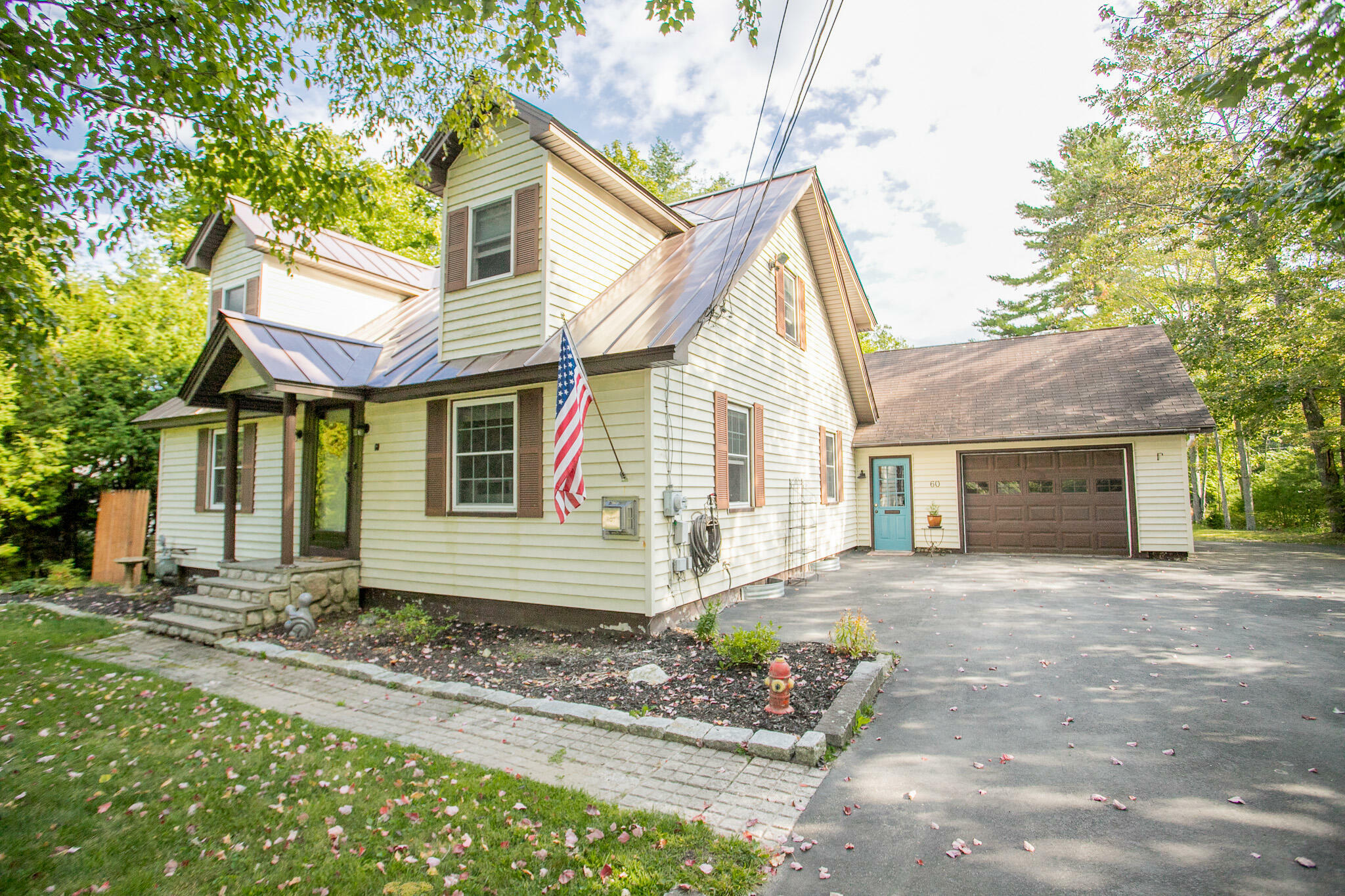 Property Photo:  60 Bowdoin Avenue  ME 04468 