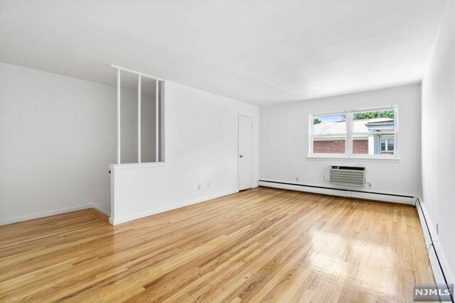 Property Photo:  300 East Homestead Avenue B10  NJ 07650 