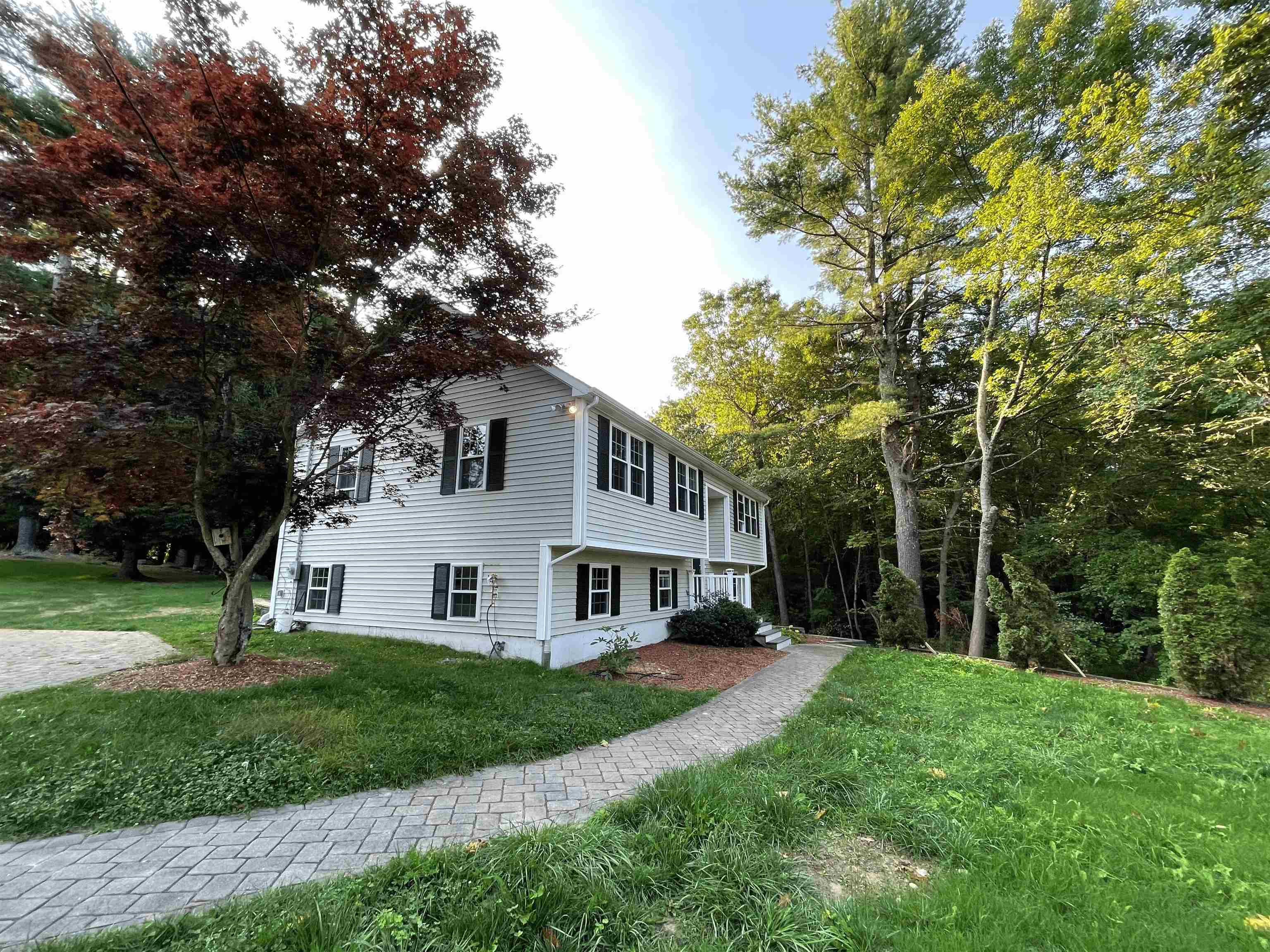 Property Photo:  93 Rockingham Road  NH 03038 