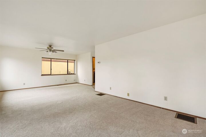 Property Photo:  4305 S Alder Street  WA 98409 